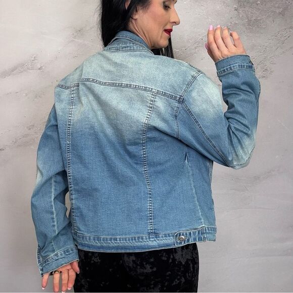 Classic Blue Denim Jacket - Picture 2 of 5